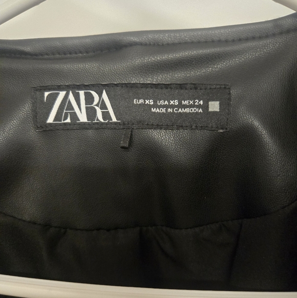 Zara Faux Leather Cropped Quilted Jacket - Picture 6 of 11